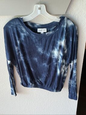 Whiteroom+Cactus navy blue tie-dye cropped long-sleeve top